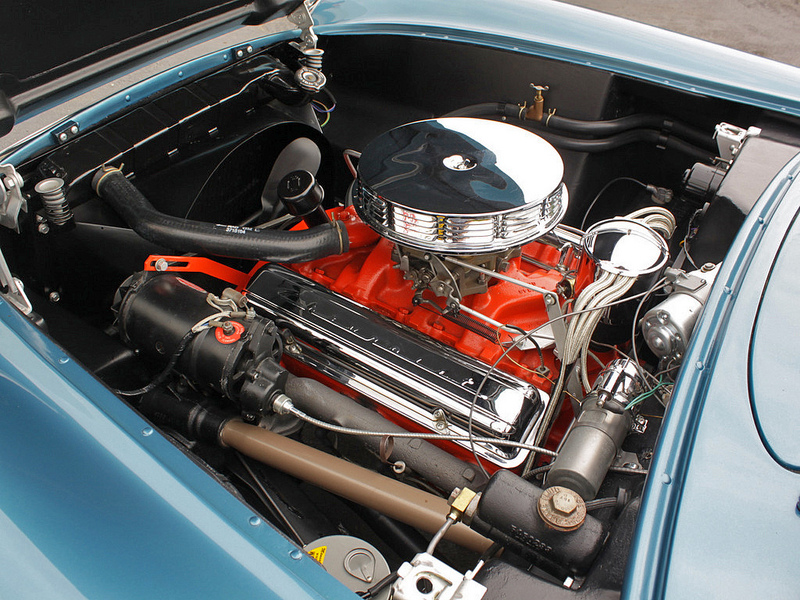 Chevrolet Corvette 1954 года двигатель