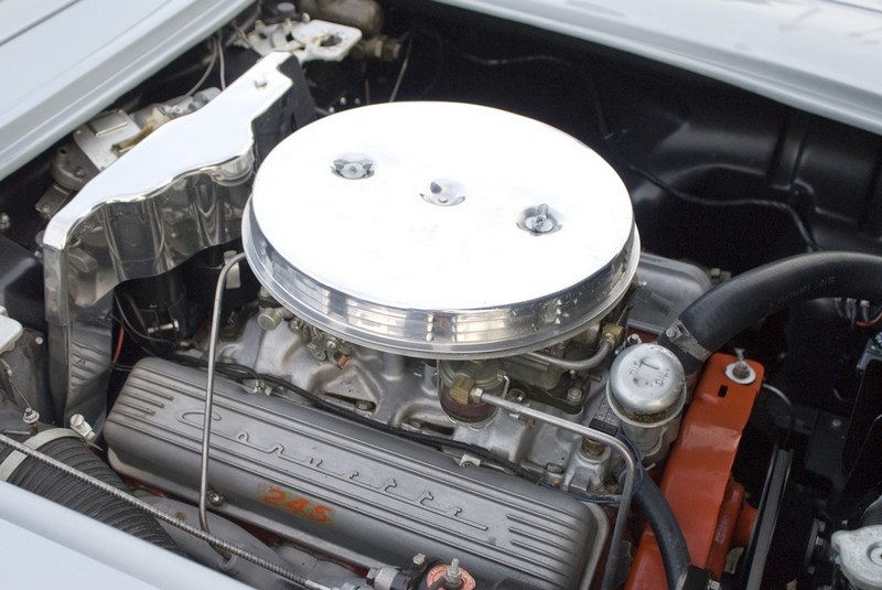 Chevrolet Corvette 1960 года двигатель