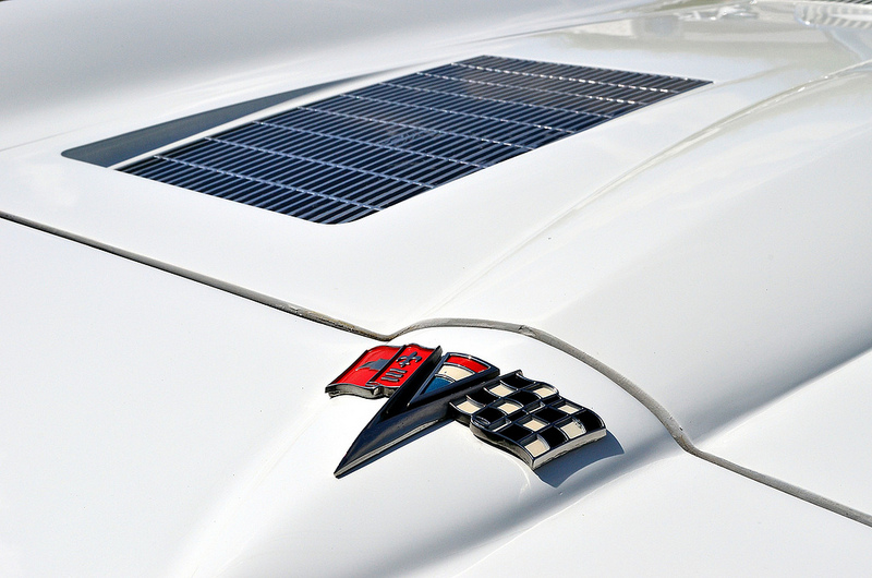Chevrolet Corvette Sting Ray 1963 года лого
