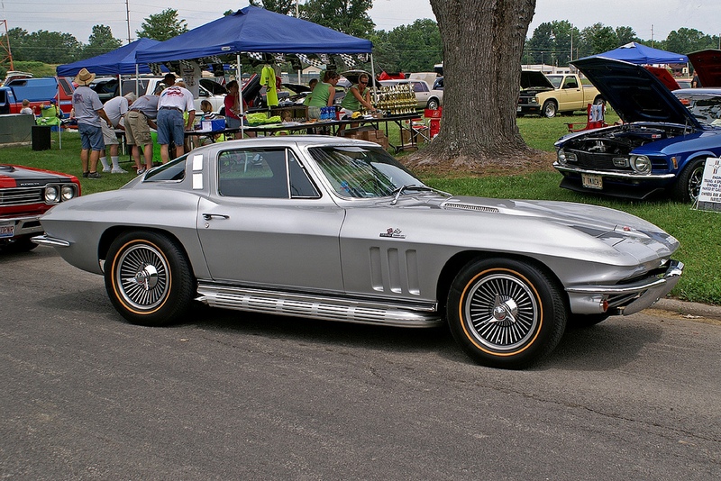 Chevrolet Corvette Sting Ray 1966 года