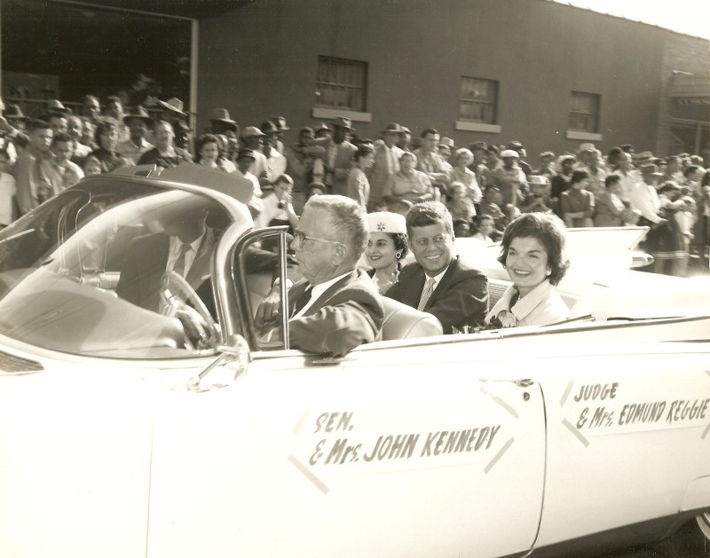 Кадиллак Эльдорадо Биарритц 1959 года и президент Кеннеди