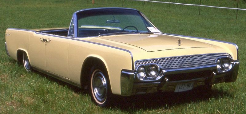 Lincoln Continental 1961 года
