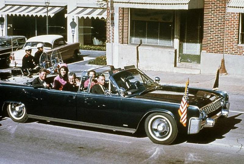 Президент Кеннеди в Lincoln Continental SS X100 